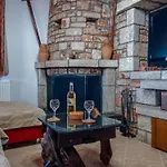 Holiday home Tsampika's Traditional Stone In *
