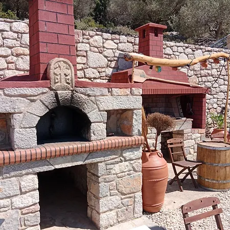 Σπίτι διακοπών Tsampika's Traditional Stone In *