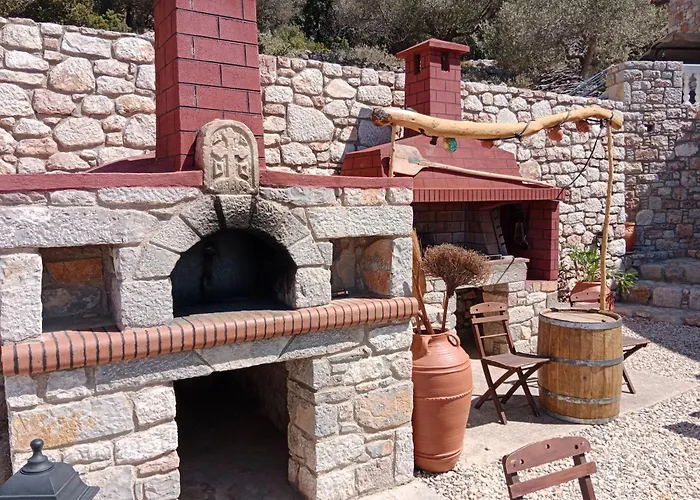 Σπίτι διακοπών Tsampika's Traditional Stone In *