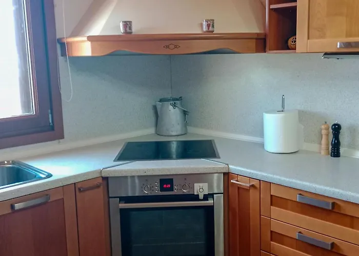 Tsampika's Traditional Stone In * Siana