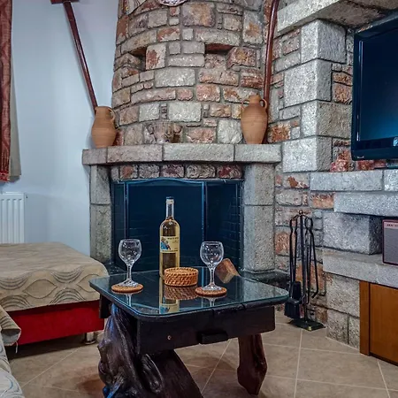 Дом отдыха Tsampika's Traditional Stone In *