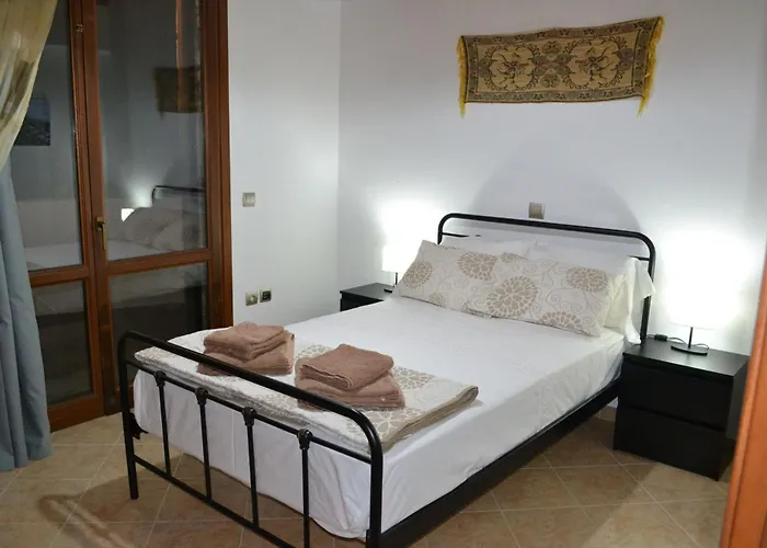 Tsampika's Traditional Stone In Siana