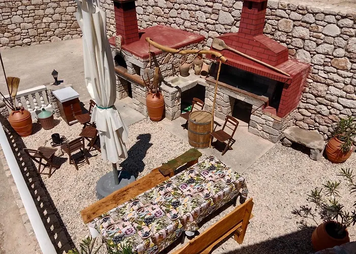 Casa vacanze Tsampika's Traditional Stone In Siana