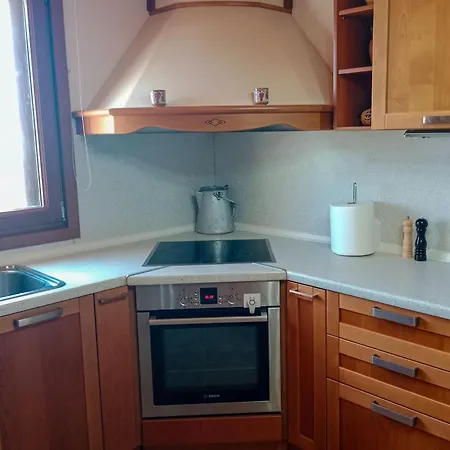 Tsampika's Traditional Stone In * Siana